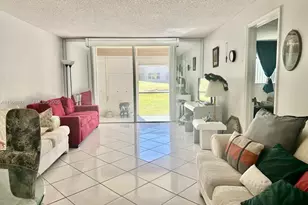 8960 S Hollybrook Blvd, Pembroke Pines, FL 33025 - Photo 7