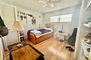 8960 S Hollybrook Blvd, Pembroke Pines, FL 33025 - Photo 19