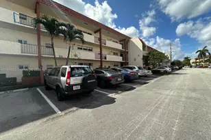 8960 S Hollybrook Blvd, Pembroke Pines, FL 33025 - Photo 25