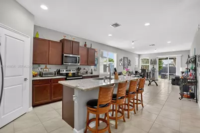 13270 SW 272nd St, Homestead, FL 33032 - Photo 7