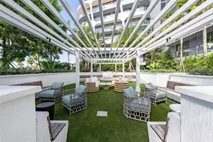 3900 Alton Rd, Miami Beach, FL 33140 - Photo 15