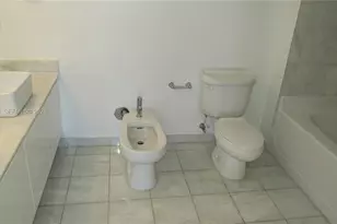 601 NE 36th St, Miami, FL 33137 - Photo 7