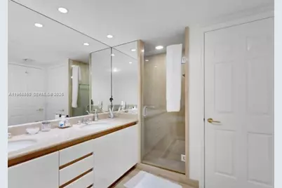 1643 Brickell Ave #1006, Miami, FL 33129 - Photo 13