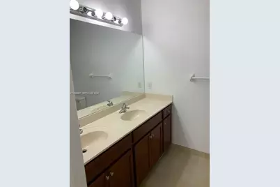 12442 Emerald Creek Mnr #12442, Plantation, FL 33325 - Photo 11