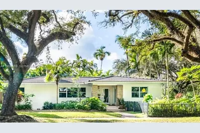 9118 NE 5th Ave, Miami Shores, FL 33138 - Photo 1
