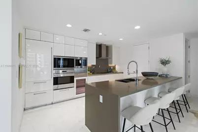17475 Collins Ave #703, Sunny Isles Beach, FL 33160 - Photo 5