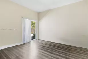 8725 NW 148th Terrace, Miami Lakes, FL 33018 - Photo 23