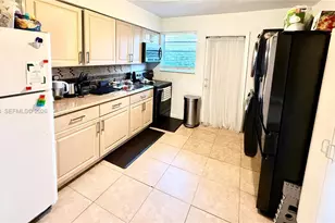 2306 Simms St, Hollywood, FL 33020 - Photo 11
