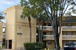 9022 NW 28th Dr, Coral Springs, FL 33065 - Photo 11