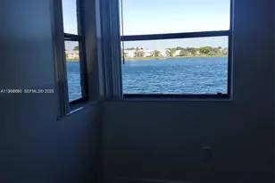 929 Hamilton Dr, Homestead, FL 33034 - Photo 11