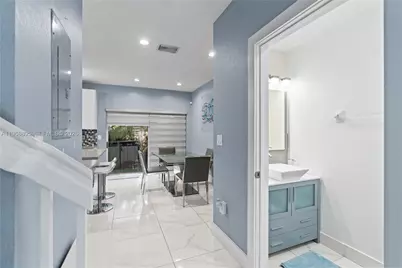 1621 SE 30th St #-, Homestead, FL 33035 - Photo 9