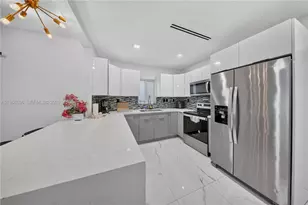 231 NW 44th St, Miami, FL 33127 - Photo 3
