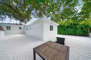 231 NW 44th St, Miami, FL 33127 - Photo 33