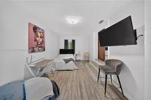 231 NW 44th St, Miami, FL 33127 - Photo 15