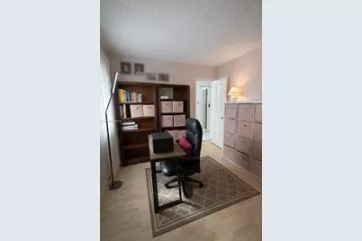 19804 NW 67th Ct, Hialeah, FL 33015 - Photo 17