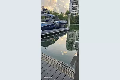 3575 Mystic Pointe Dr, Aventura, FL 33180 - Photo 3