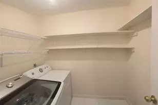 3289 W 70th St, Hialeah, FL 33018 - Photo 33