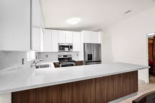 3289 W 70th St, Hialeah, FL 33018 - Photo 11