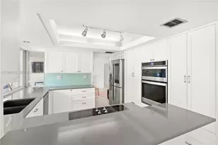 17341 SW 74th Ave, Palmetto Bay, FL 33157 - Photo 11