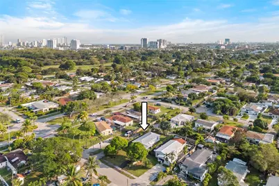 1880 NE 180th St, North Miami Beach, FL 33162 - Photo 13