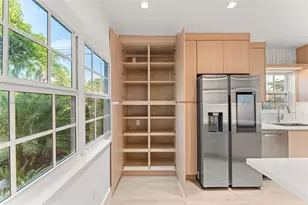 1880 NE 180th St, North Miami Beach, FL 33162 - Photo 31