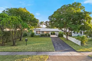 1880 NE 180th St, North Miami Beach, FL 33162 - Photo 5