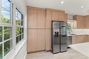 1880 NE 180th St, North Miami Beach, FL 33162 - Photo 45