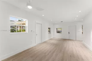 1880 NE 180th St, North Miami Beach, FL 33162 - Photo 27