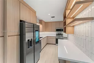 1880 NE 180th St, North Miami Beach, FL 33162 - Photo 49