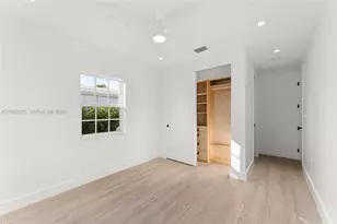 1880 NE 180th St, North Miami Beach, FL 33162 - Photo 57