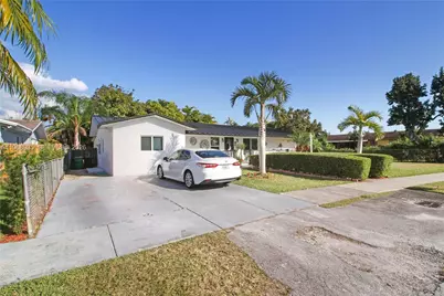 16323 SW 103rd Pl, Miami, FL 33157 - Photo 35