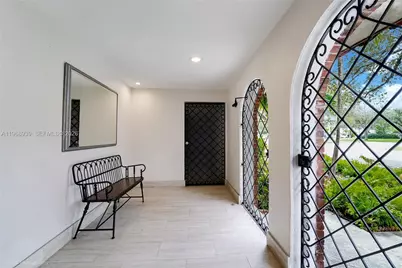 411 Anastasia Ave #303, Coral Gables, FL 33134 - Photo 25