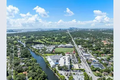 11402 NE 8th Ct, Biscayne Park, FL 33161 - Photo 19