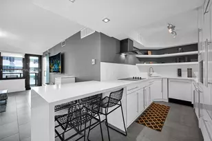 5225 Collins Ave, Miami Beach, FL 33140 - Photo 15