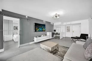 5225 Collins Ave, Miami Beach, FL 33140 - Photo 9