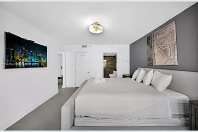 5225 Collins Ave #714, Miami Beach, FL 33140 - Photo 21