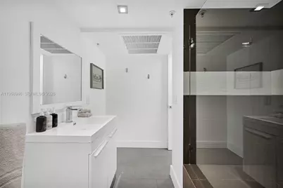 5225 Collins Ave #714, Miami Beach, FL 33140 - Photo 23