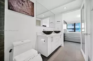 5225 Collins Ave, Miami Beach, FL 33140 - Photo 23