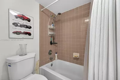 2890 N Oakland Forest Dr #308, Oakland Park, FL 33309 - Photo 11
