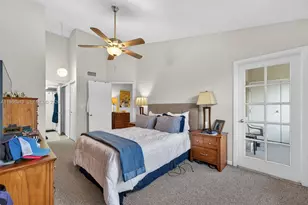 2890 N Oakland Forest Dr, Oakland Park, FL 33309 - Photo 9