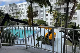 492 NW 165th St Rd, Miami, FL 33169 - Photo 15