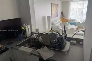 492 NW 165th St Rd, Miami, FL 33169 - Photo 3