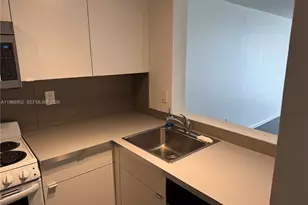 492 NW 165th St Rd, Miami, FL 33169 - Photo 5