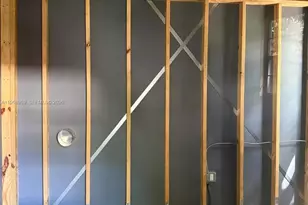 235 NE 46th St, Miami, FL 33137 - Photo 49