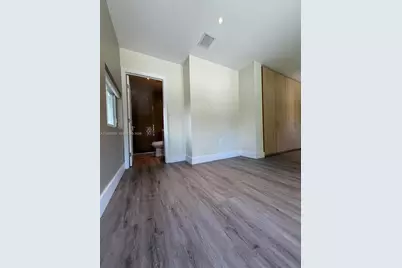 235 NE 46th St, Miami, FL 33137 - Photo 21