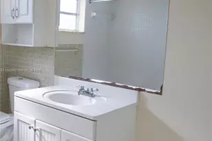 1690 NE 191st St, Miami, FL 33179 - Photo 5