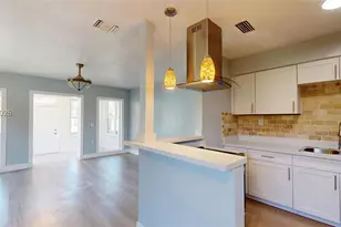 432 NW 103rd St, Miami, FL 33150 - Photo 3