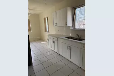 480 NE 127th St, North Miami, FL 33161 - Photo 9