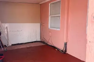 19317 NW 47th Ave, Miami Gardens, FL 33055 - Photo 15