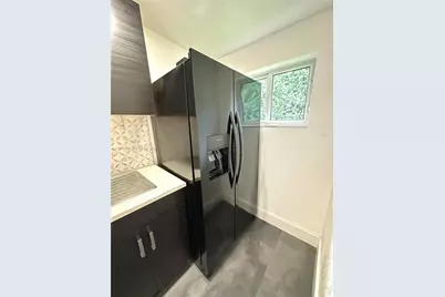 1960 W 63rd St #Efficiency, Hialeah, FL 33012 - Photo 5